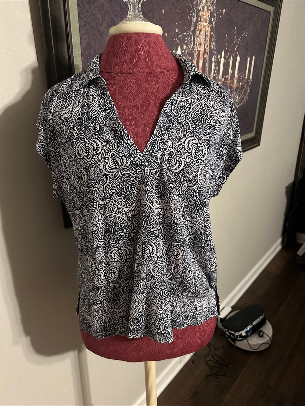 💚 Rachael Ray Black & White Printed Short Sleeve Collared Top